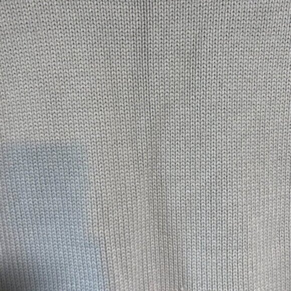 GU V-Neck Pointelle Women's Light Blue White Knit Sweater Vest Size S - Picture 7 of 10